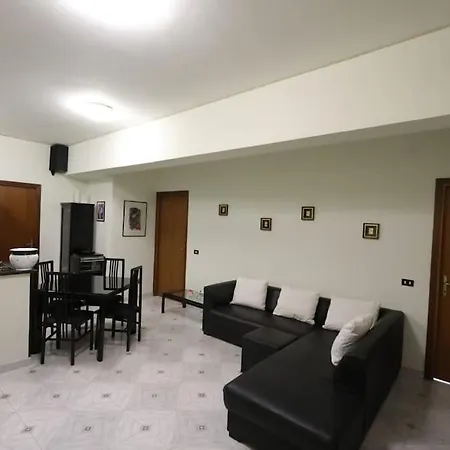 Appartement Pochi Passi Da San Pietro Metro A Cipro